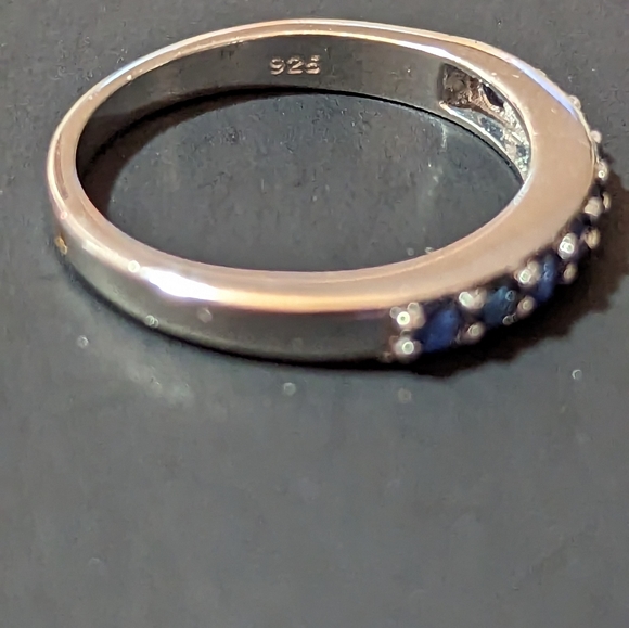 Sterling silver blue sapphire ring - Picture 4 of 4